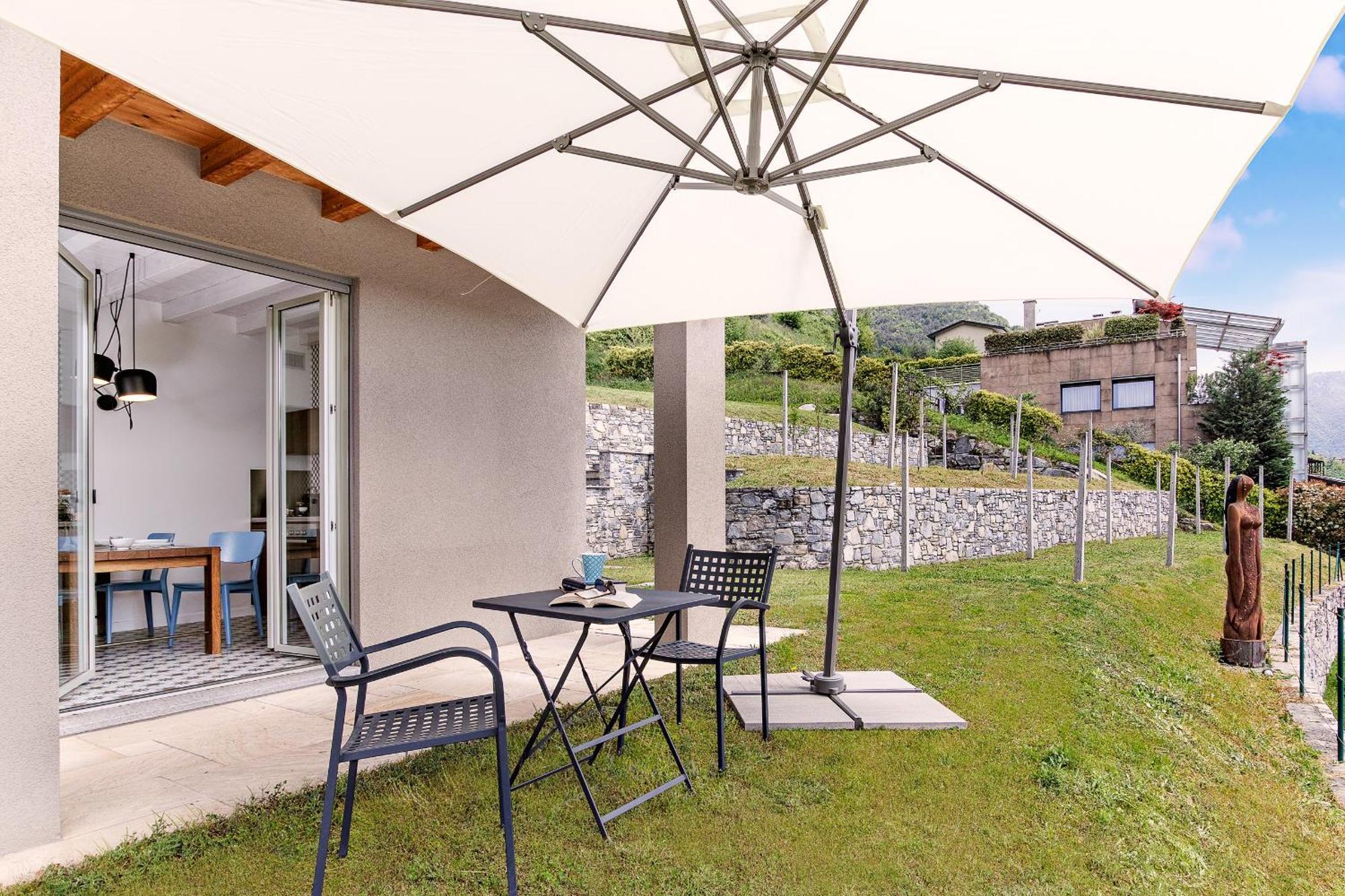 Appartamenti Caffe Maya Maslianico Esterno foto